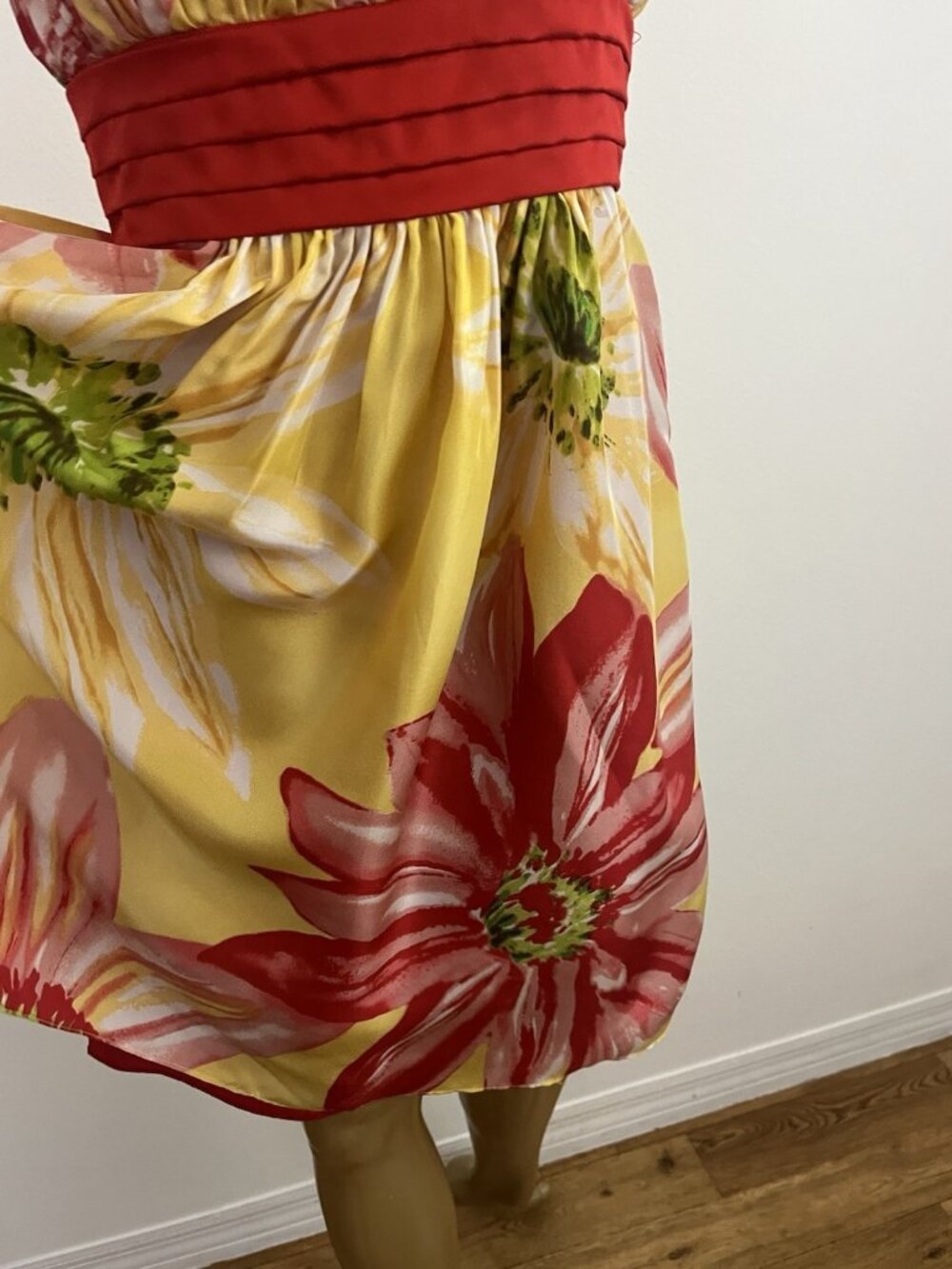BCBG Paris Women's 2 Silk Floral Strapless Dress Tea Party Cocktail - Picture 5 of 15